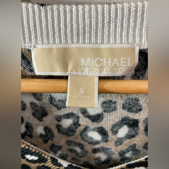 Michael Michael Khors Leopard Print Vneck Sweater Small - Picture 2 of 6